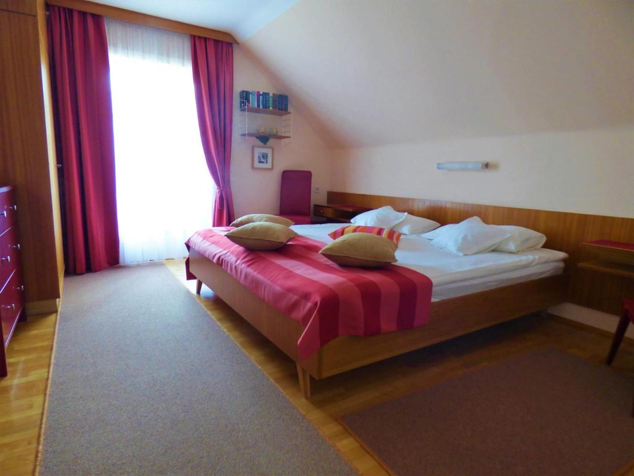 Apartamento Haus Thon Bodensdorf Exterior foto